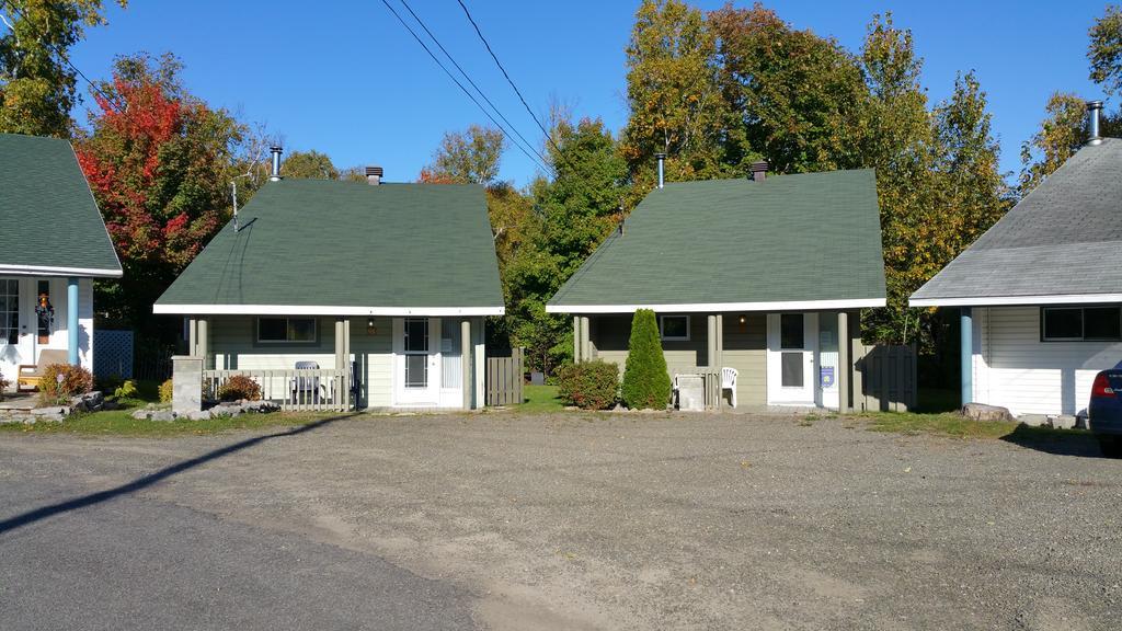 Les Chalets Bô-Sô-Met Beaupré Exterior foto