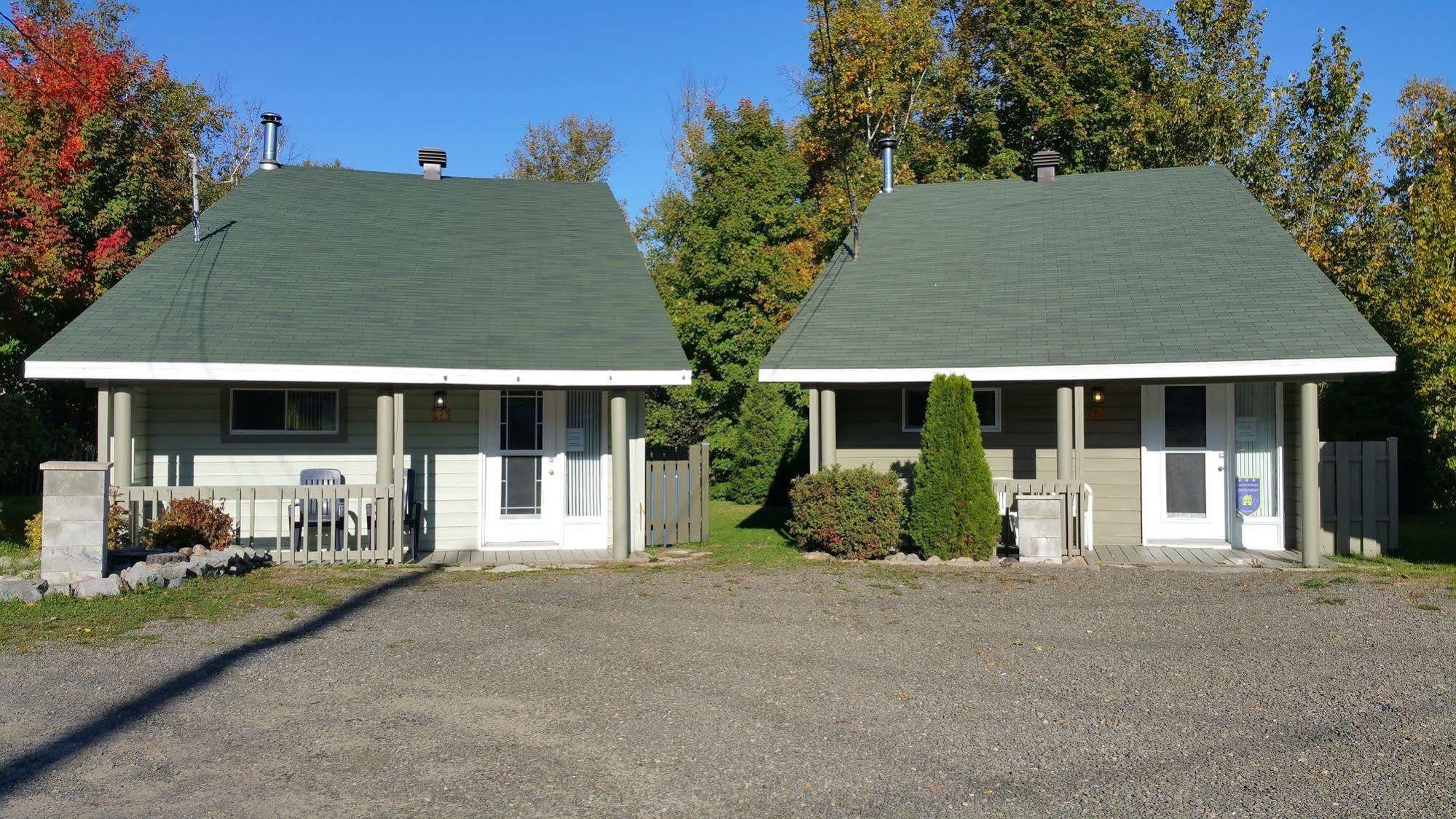 Les Chalets Bô-Sô-Met Beaupré Exterior foto